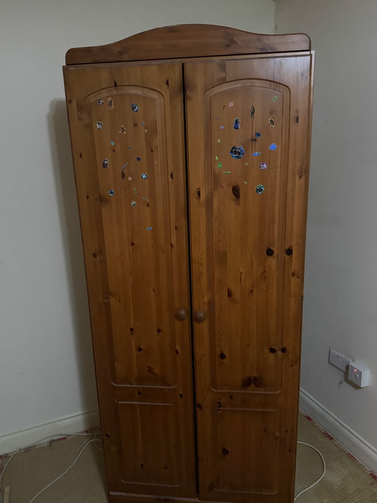 image for Pine wardrobe free to collect