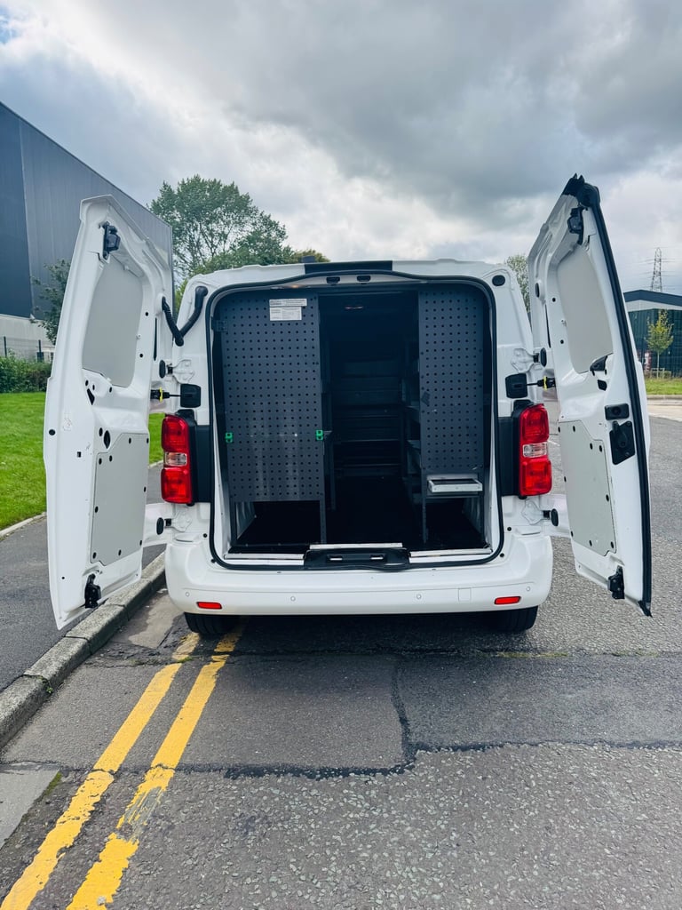 2021 Vauxhall Vivaro 3100 2.0d 120PS Sportive H1 Van, 101K MILES, FSH PANEL VAN Diesel Manual