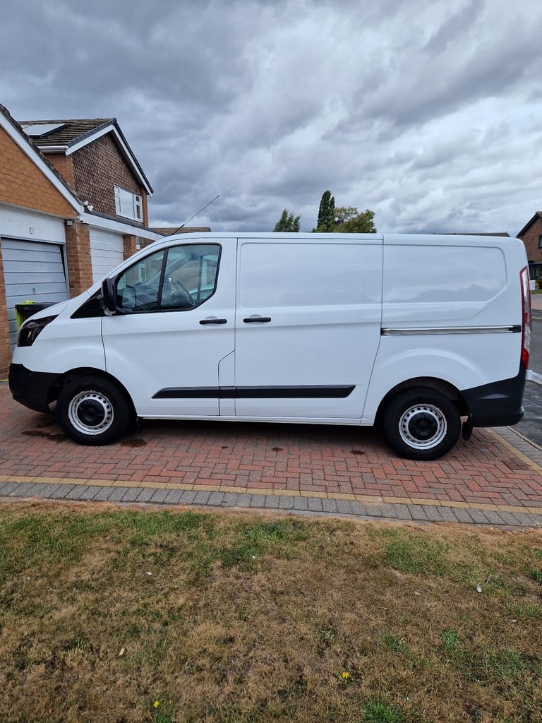 Ford, TRANSIT CUSTOM, Panel Van, 2017, Manual, 1996 (cc)