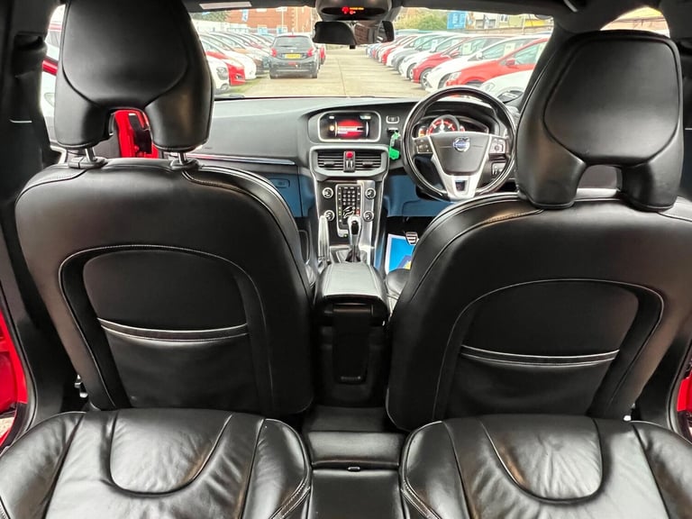 2015 Volvo V40 2.0 D4 R-Design Nav Hatchback 5dr Diesel Manual Euro 6 (s/s) (190 ps) HATCHBACK Di...