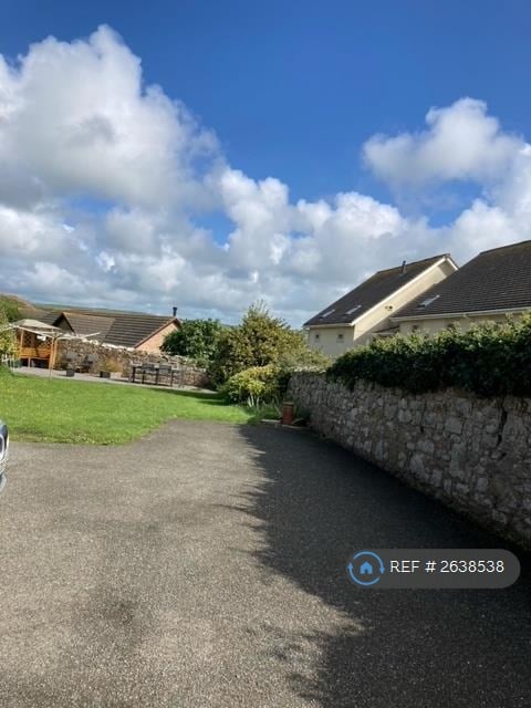 1 bedroom flat in Maer Down, Bude, EX23 (1 bed) (#2638538)