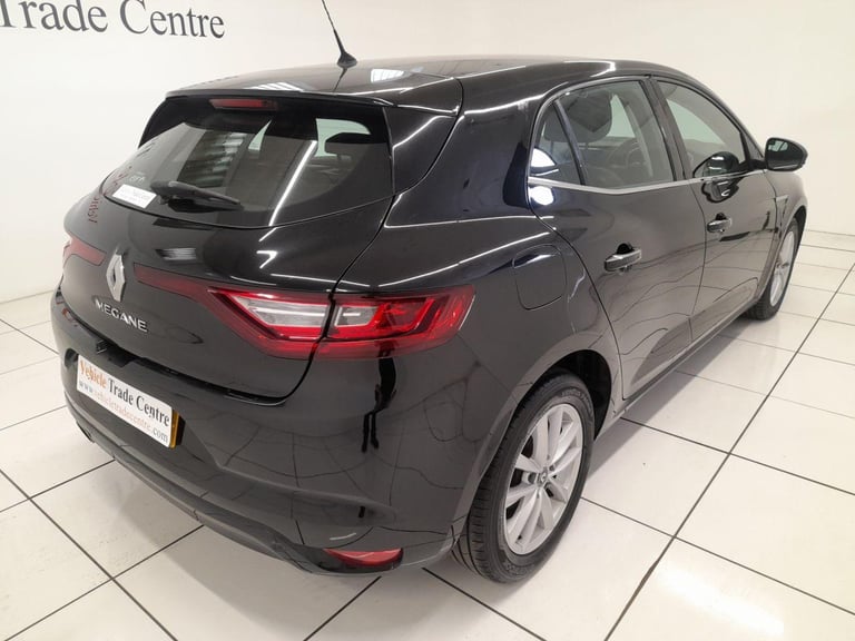 2017 Renault Megane 1.6 dCi Dynamique Nav Hatchback 5dr Diesel Manual Euro 6 (s/s) (130 ps) ++ HA...