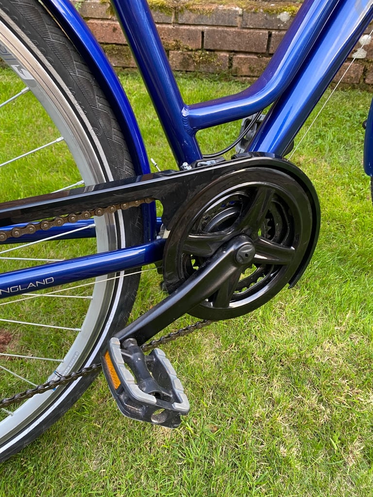 Pioneer 1 Raleigh hybrid ladies large bike