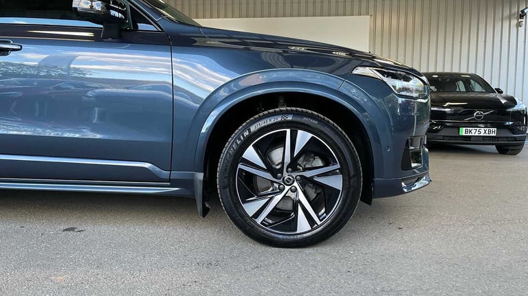 2023 Volvo XC90 2.0 B5D (235) Plus Dark 5dr AWD Geartronic SUV Diesel Automatic