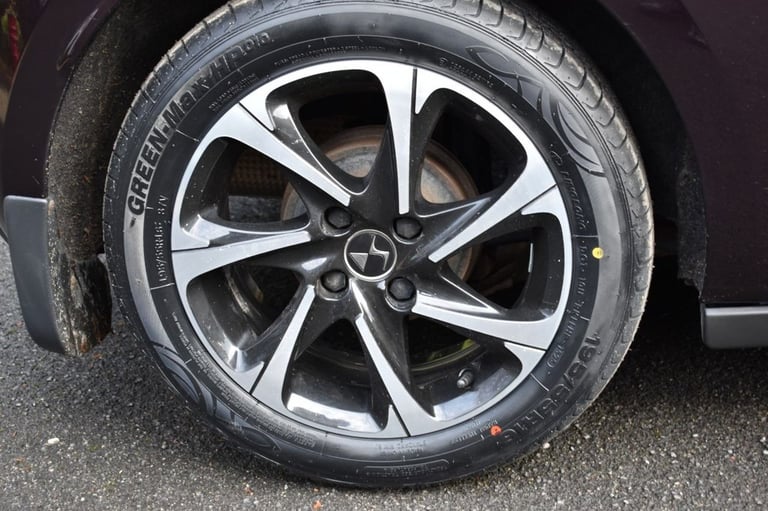 2017 DS Automobiles DS 3 1.2 PureTech 82 Elegance 3dr HATCHBACK PETROL Manual