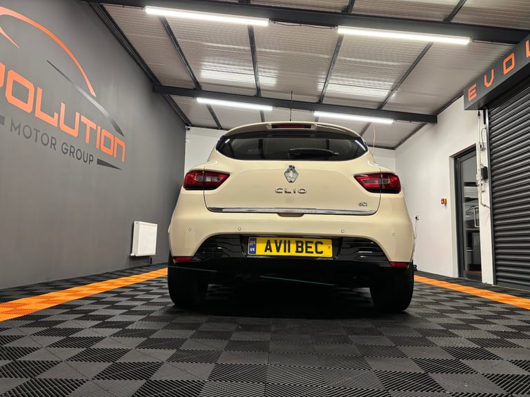 2015 Renault Clio 1.5 dCi 90 Dynamique S MediaNav Energy 5dr HATCHBACK Diesel Manual