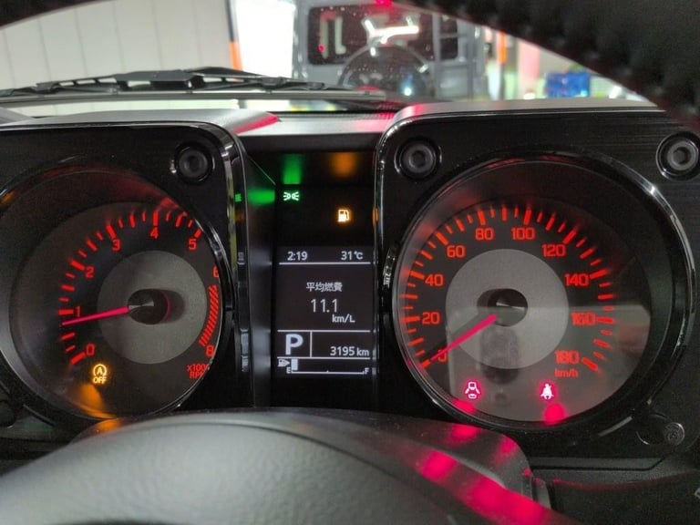 Suzuki jimny sierra 1.5 auto only 1800 miles japanese import body style kit 2025