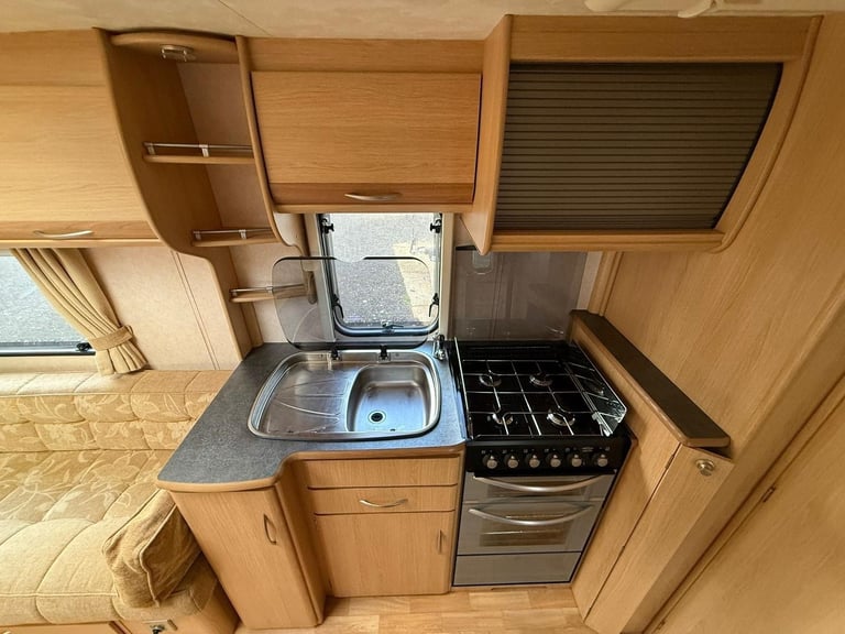 Coachman Amara 450/2 2008