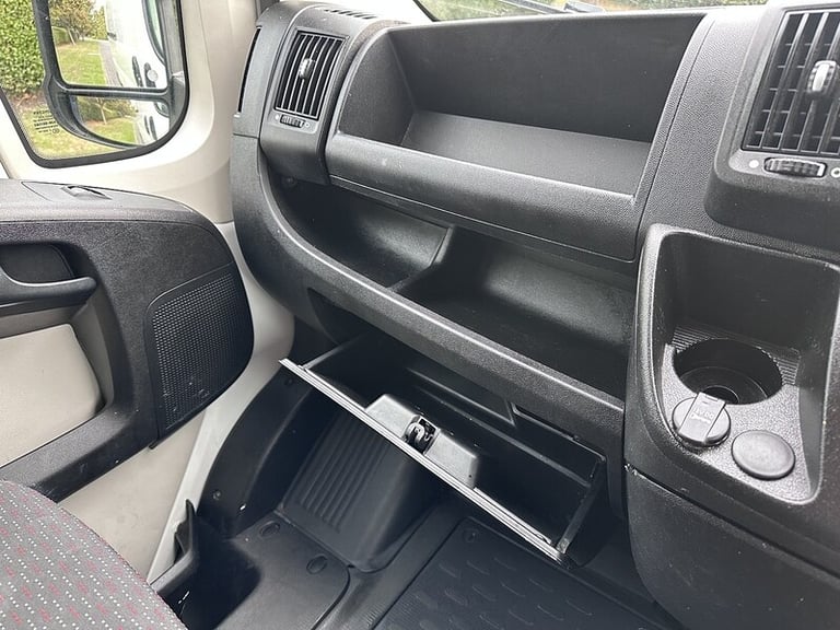 2018 Peugeot Boxer BlueHDi 335 Panel Van Diesel Manual
