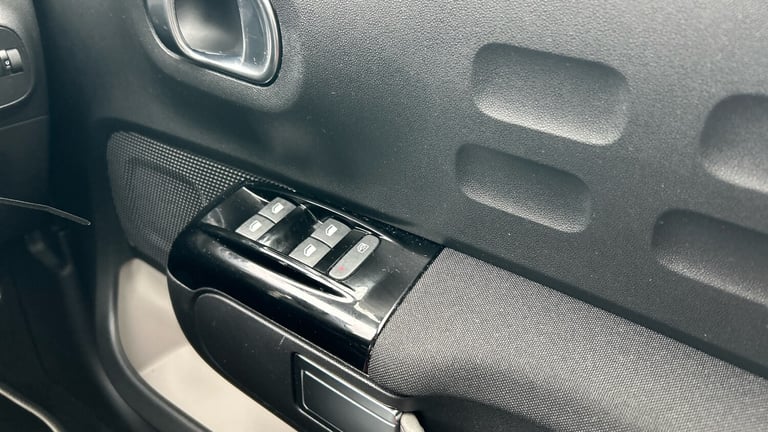 2022 Citroen C3 1.2 PureTech Saint James Hatchback 5dr Petrol EAT6 Euro 6 (s/s) (110 ps) Hatchbac...