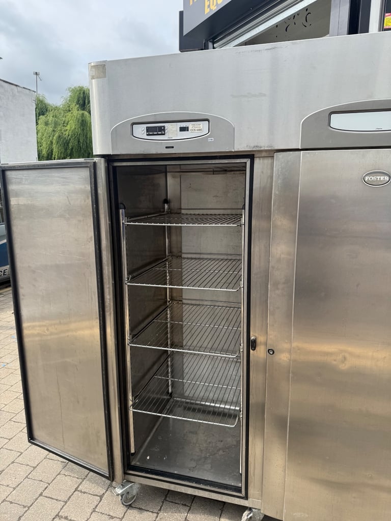 Commercial foster Williams fridge or freezer cafe shop restaurant 
