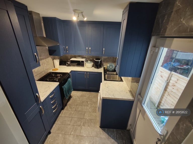 1 bedroom in St. Marys Road, Gillingham, ME7 (#2615822)