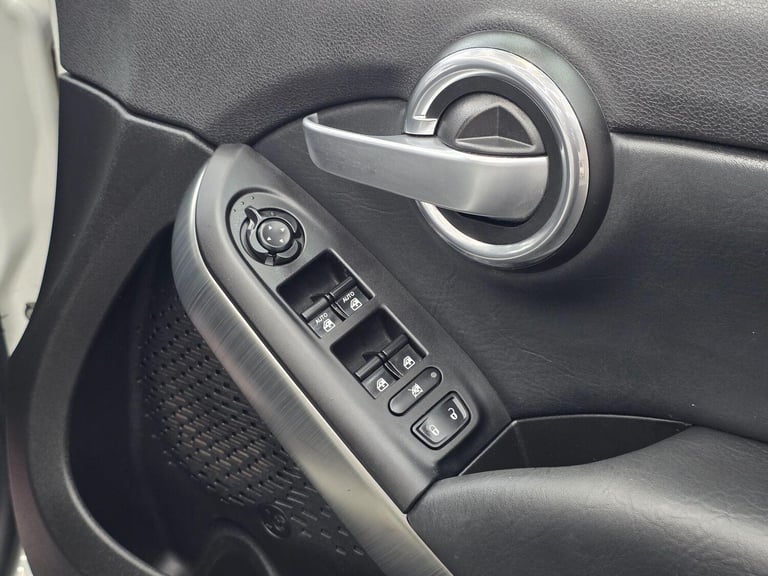 2016 Fiat 500X 1.6 MultiJetII Cross Euro 6 (s/s) 5dr HATCHBACK Diesel Manual