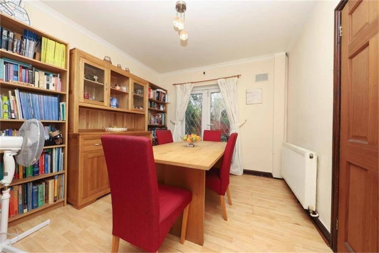 3 Bedroom Semi Detached House with On the Driveway Parking - Cullington Close, Kenton Harrow HA3 
