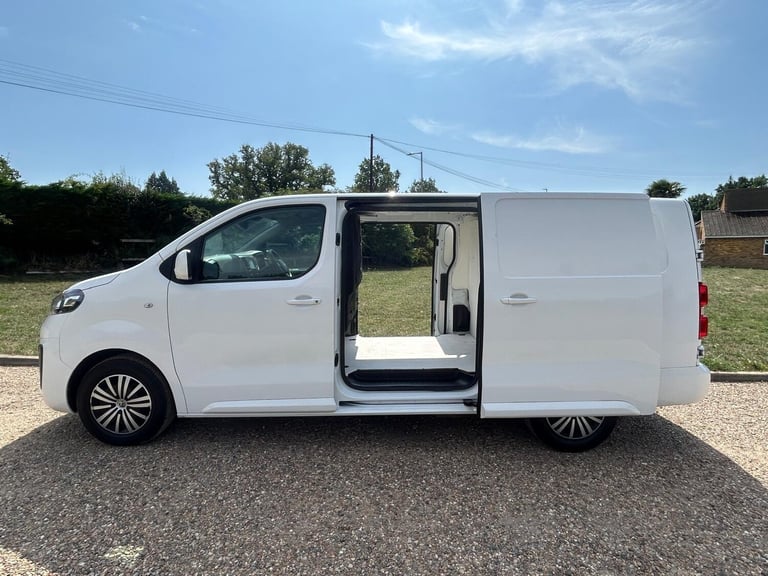2019 Vauxhall Vivaro 1.5 Turbo D 2900 Sportive L2 H1 Euro 6 (s/s) 5dr PANEL VAN Diesel Manual