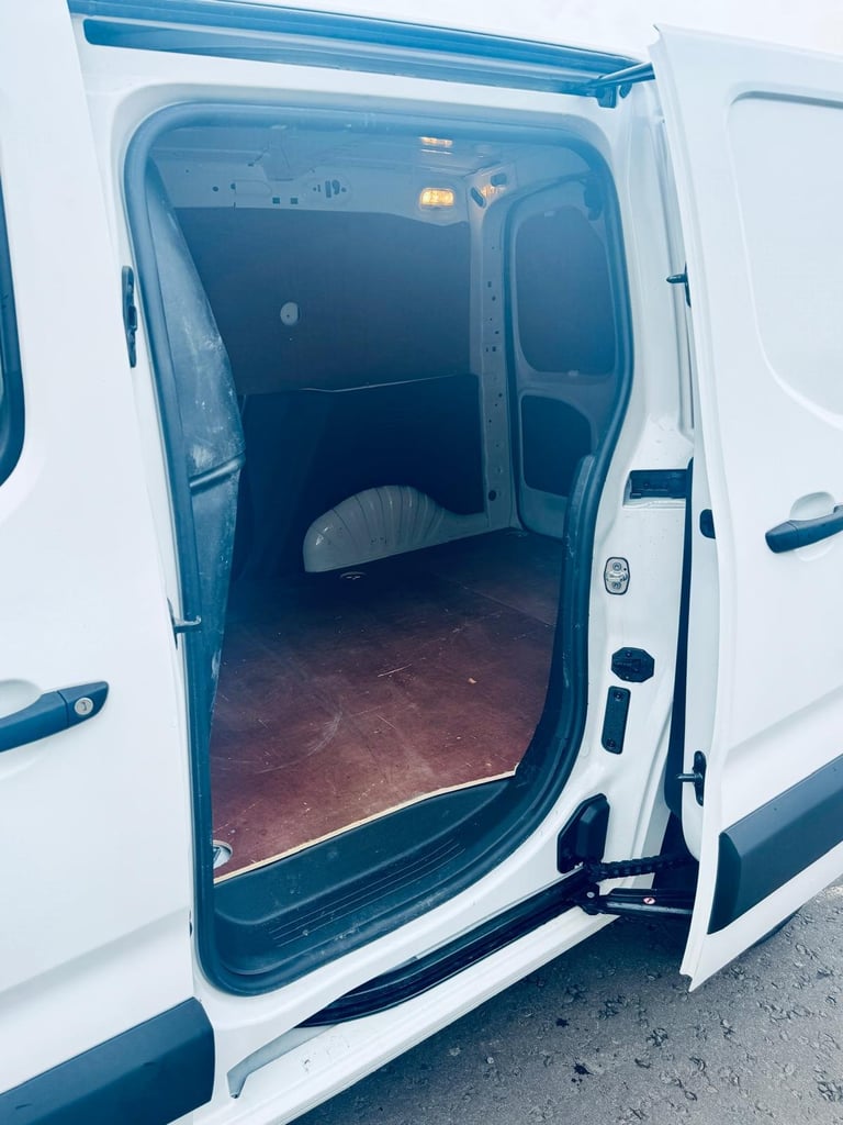 VAUXHALL COMBO 1.6 Turbo D 2300 Sportive 2020