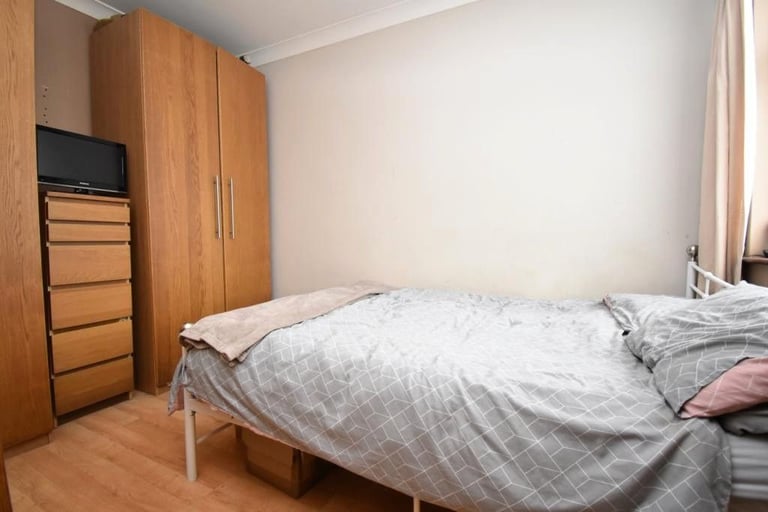 image for 🌈2 Bright Double Rooms in Seven Sisters | Modern Home with Garden & Great Transport Links✨
