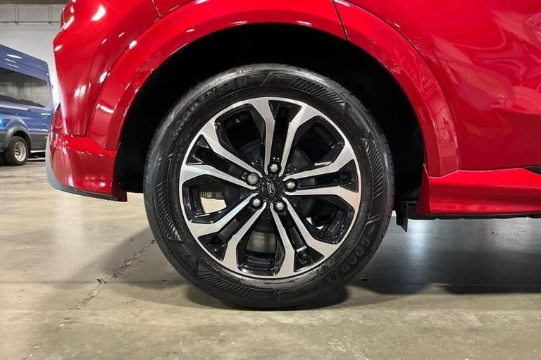 2024 Ford Puma 1.0 EcoBoost Hybrid mHEV ST-Line 5dr Manual Hatchback Petrol Manual