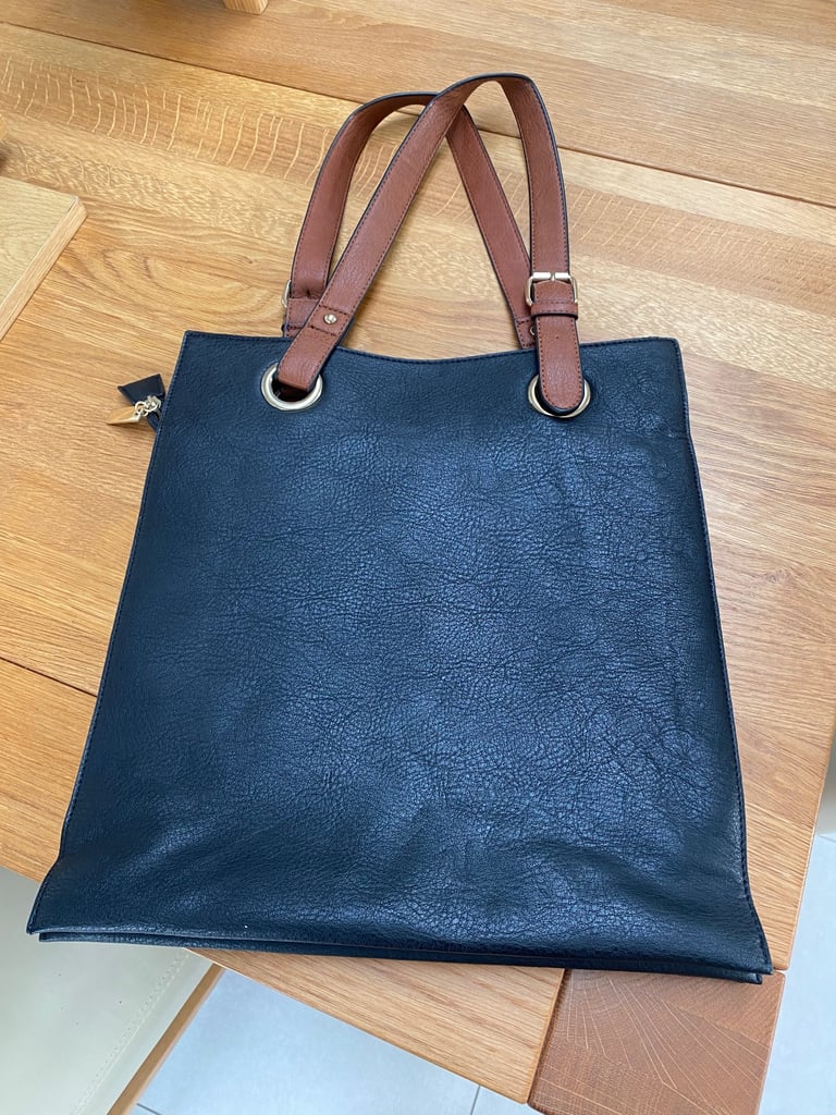 image for Large Black Bag and matching Purse 