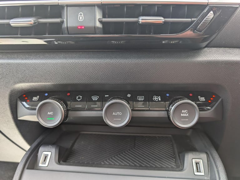 2023 Citroen C4 1.2 PureTech C-Series Edition Euro 6 (s/s) 5dr HATCHBACK Petrol Manual