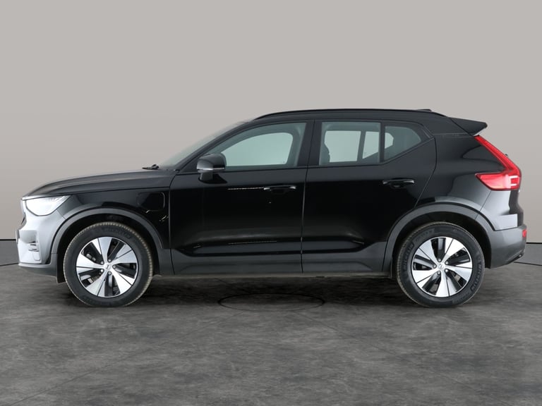 2022 Volvo XC40 1.5h T4 Recharge 10.7kWh Plus SUV 5dr Petrol Plug-in Hybrid Auto Euro 6 (s/ Suv P...