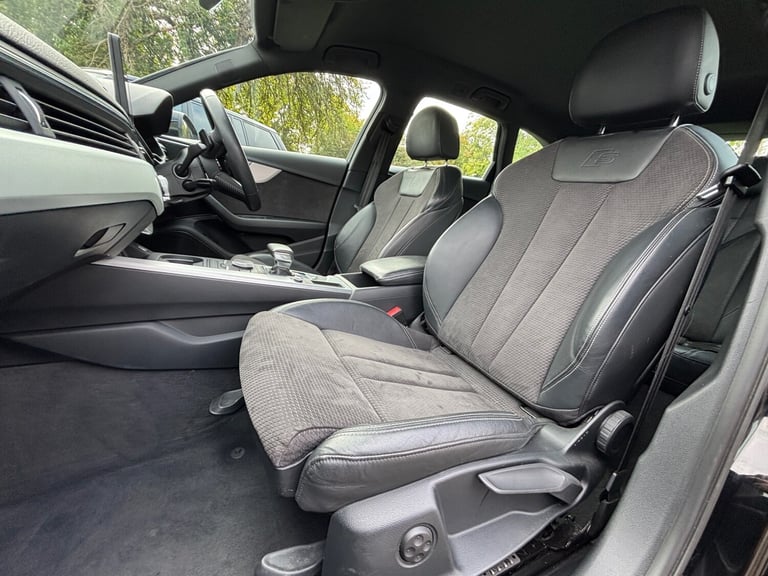 2019 Audi A4 2.0D 35 TDI S Line S Tronic Automatic Black Estate Diesel ULEZ FSH ESTATE Diesel Aut...