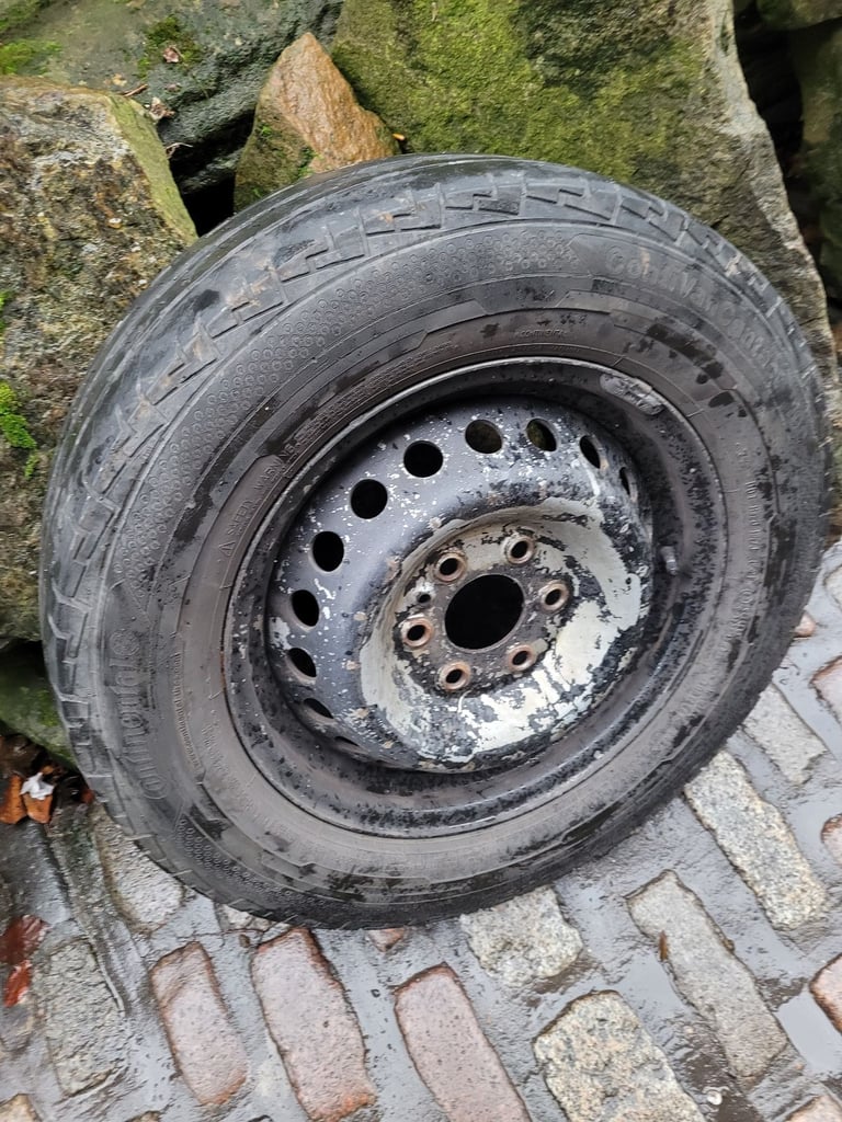 Iveco van 6 stud spare wheel with legal continental van contact 225 65 16c tyre