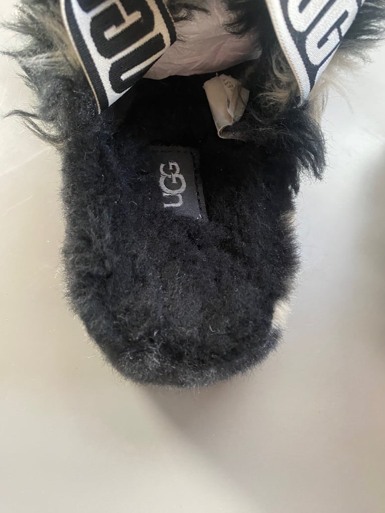 UGG fluffy platform slippers in size UK5 VGC