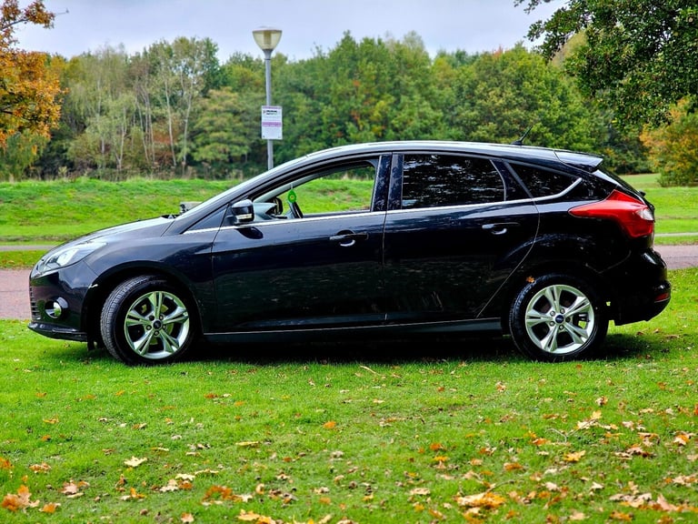 2012 Ford Focus 1.6 TDCi Zetec Hatchback 5dr Diesel Manual Euro 5 (s/s) (115 ps) HATCHBACK Diesel...