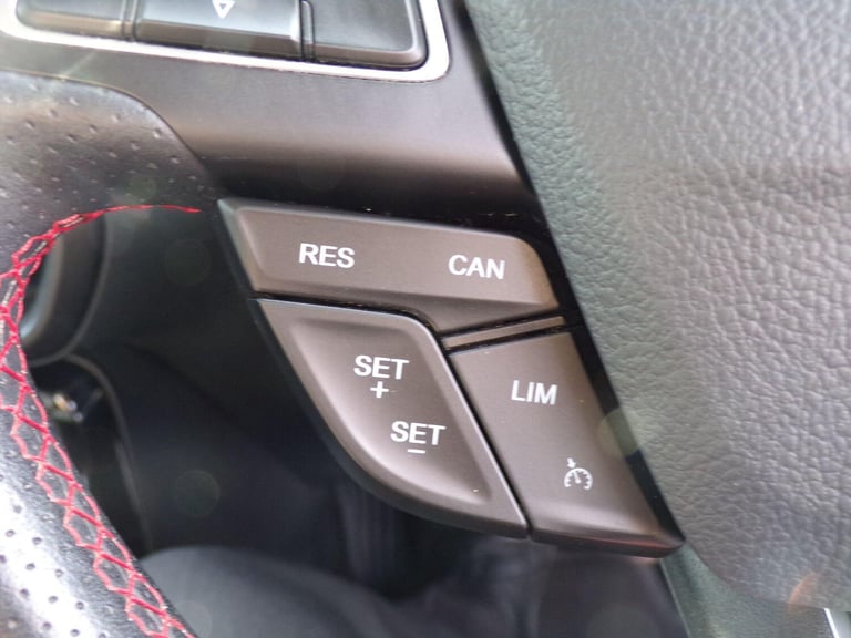 2018 Ford Ecosport 1.0T EcoBoost ST-Line SUV 5dr Petrol Manual Euro 6 (s/s) (125 ps) HATCHBACK Pe...