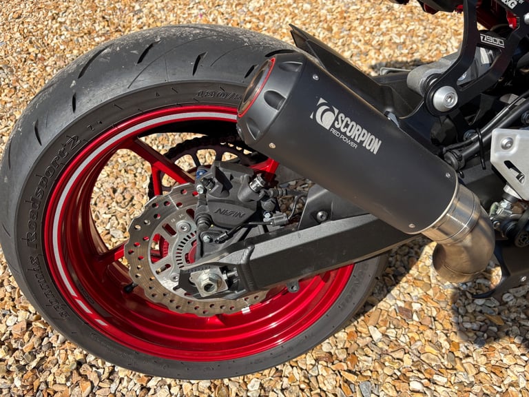 Kawasaki, Z, 2024, 948 (cc)