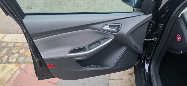 2012 Ford Focus 1.6 TDCi 115 Edge 5dr HATCHBACK Diesel Manual