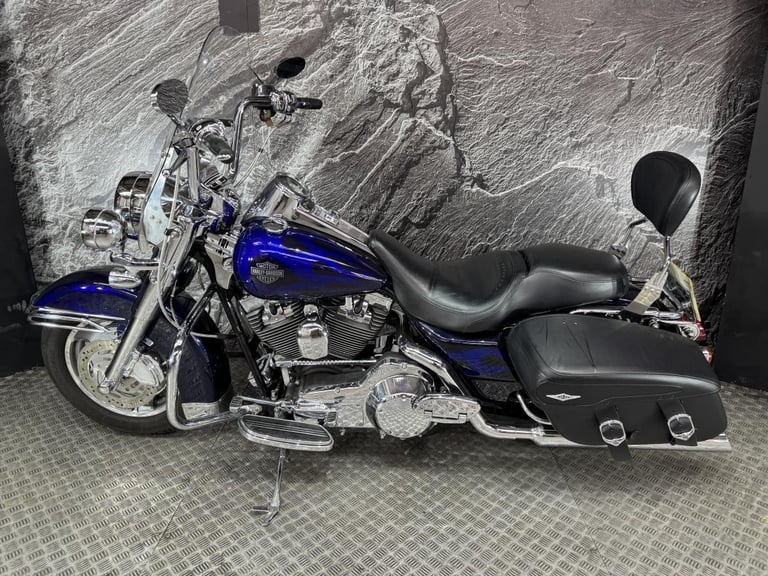 HARLEY DAVIDSON ROAD KING CUSTOM FLHRSI ROAD KING CUSTOM ROADKING 1450 2005