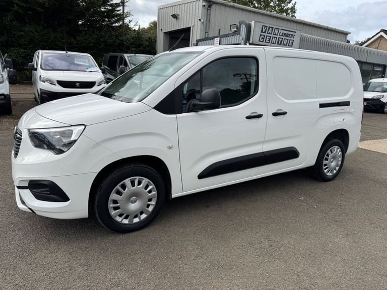 2021 Vauxhall Combo 1.5 Turbo D 2300 Sportive Panel Van 6dr Diesel Manual L2 H1 Euro 6 (100 ps) P...