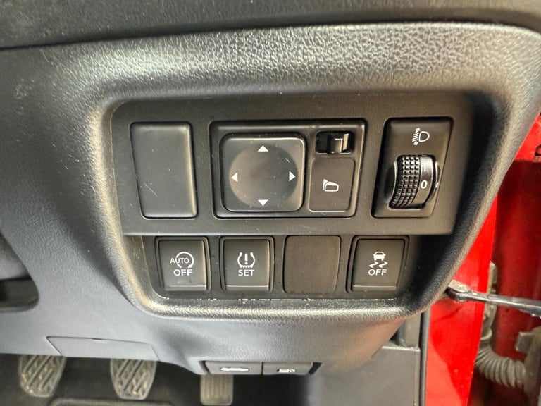 2017 Nissan Juke 1.2 DIG-T Acenta Euro 6 (s/s) 5dr HATCHBACK Petrol Manual