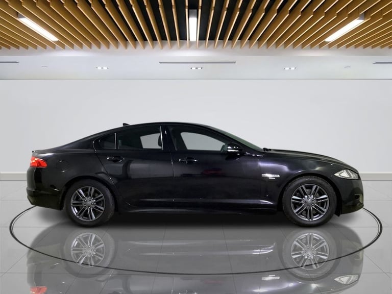 2015 Jaguar XF 2.2d [163] R-Sport 4dr Auto SALOON DIESEL Automatic