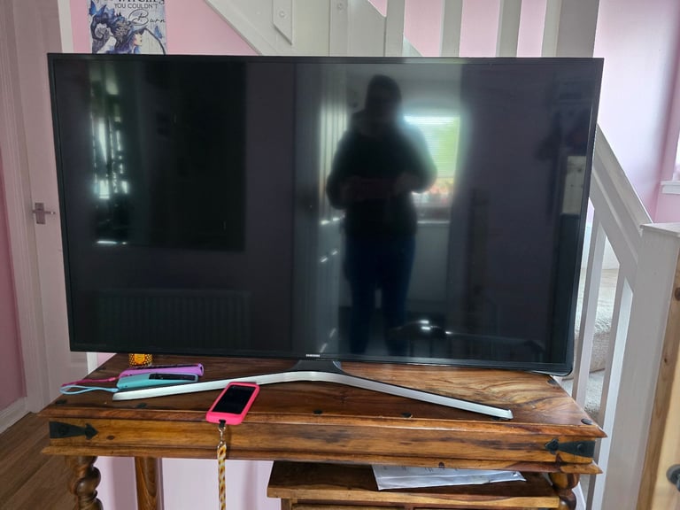image for 50" 4k uhd samsung smart tv