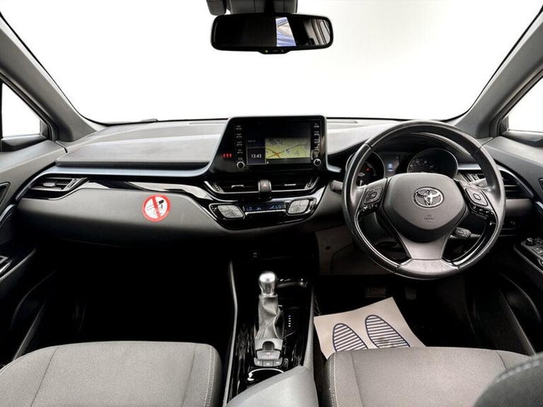 2022 Toyota C-HR VVT-h Design SUV HYBRID Automatic