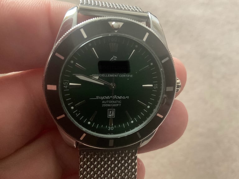 Man’s new watch silver