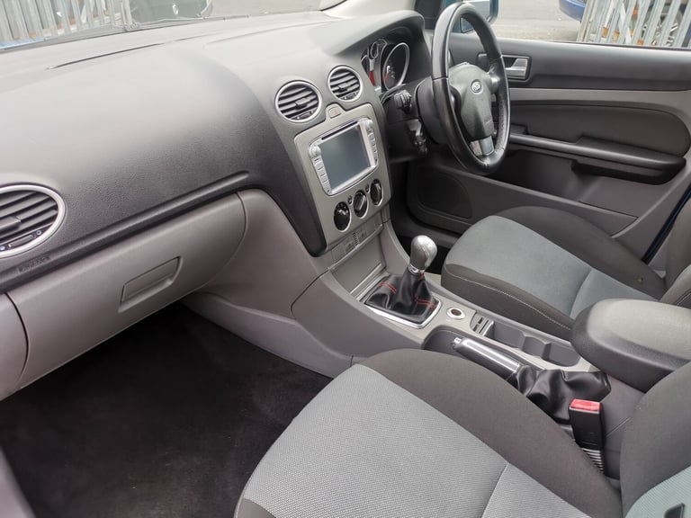 2009 Ford Focus 1.8 Zetec S 5dr HATCHBACK Petrol Manual