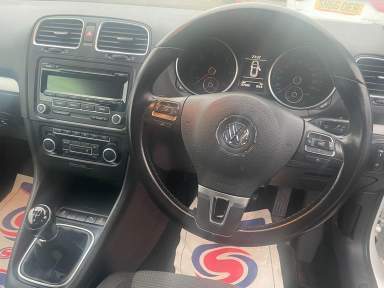 2011 Volkswagen Golf 1.6 TDI BlueMotion Tech SE Cabriolet Euro 5 (s/s) 2dr CONVERTIBLE Diesel Manual