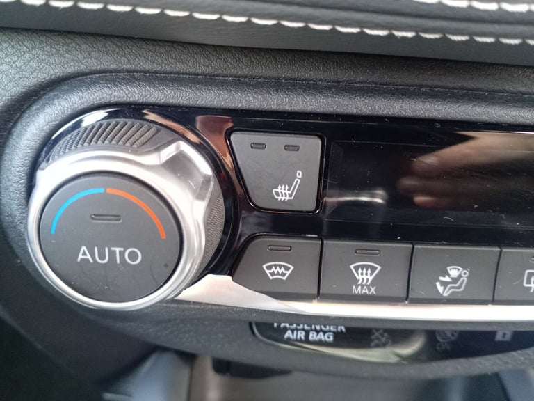 2020 Nissan Juke 1.0 DiG-T 114 N-Connecta 5dr HATCHBACK PETROL Manual