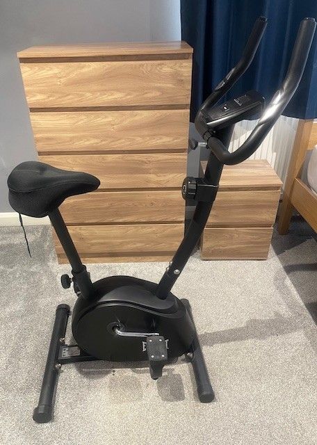 Everlast Magnetic Exercise bike in good condition