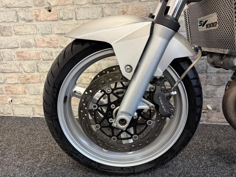 2003 Suzuki SV1000 Unfaired Naked - just 16k - 12 month mot -Stunning condition 