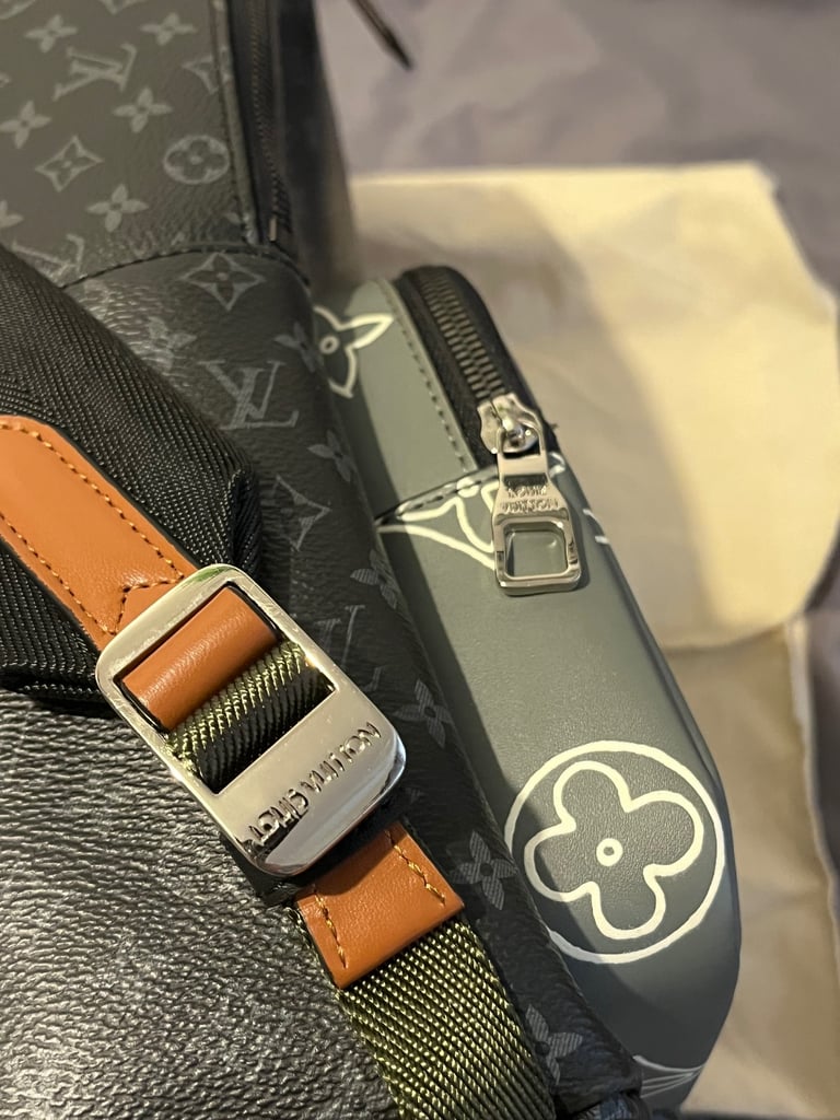 Loui Vuittion Monogram eclipse backpack