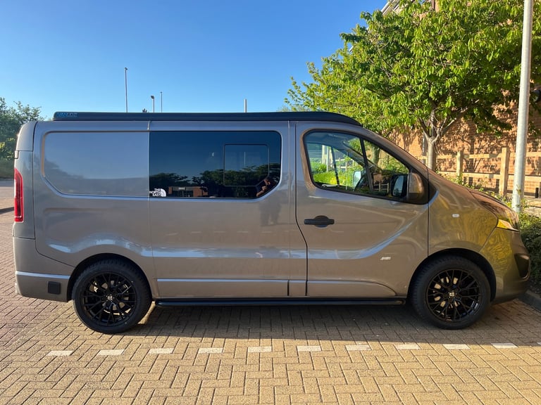 Vauxhall, VIVARO, Panel Van, 2015, Manual, 1598 (cc)