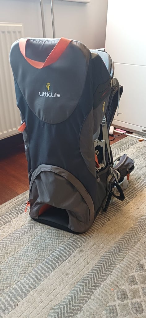 Little Life Cross Country S4 backpack child carrier baby carrier with sun shade and rain cover