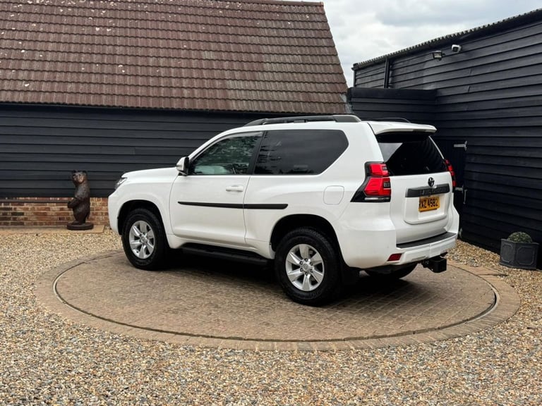 2022 Toyota Land Cruiser 2.8D Active SUV 3dr Diesel Auto 4WD Euro 6 (s/s) (204 ps) ESTATE Diesel ...