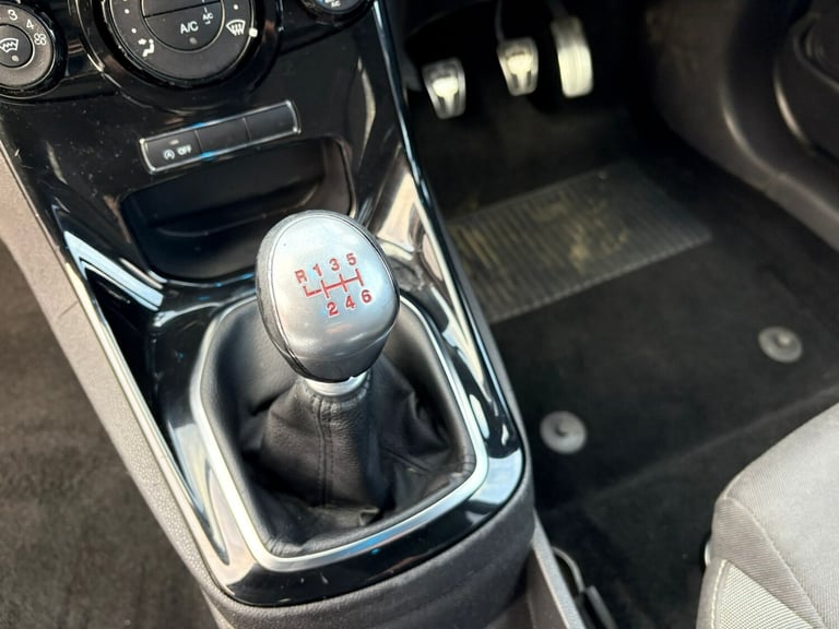 2015 Ford Fiesta 1.0 EcoBoost 125 Zetec S 3dr HATCHBACK Petrol Manual