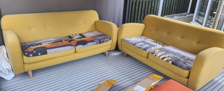 Sofa set
